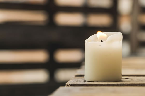chaplain-services-cape-cod-candle